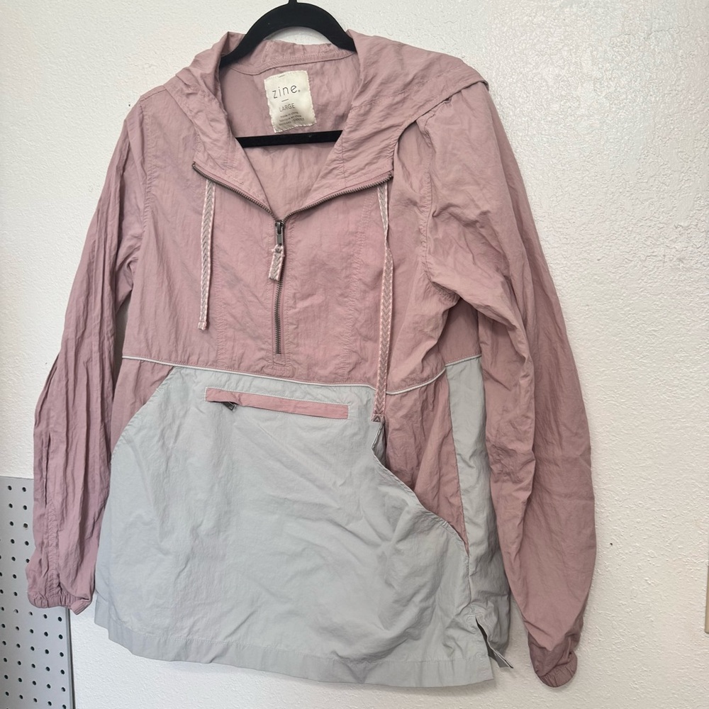 Zine Women's Pink and White Windbreaker Jacket Size Large - Picture 4 of 8